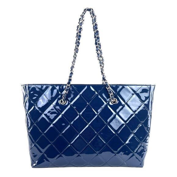 Chanel CC Matelasse Patent Leather Tote Bag - Picture 2 of 9